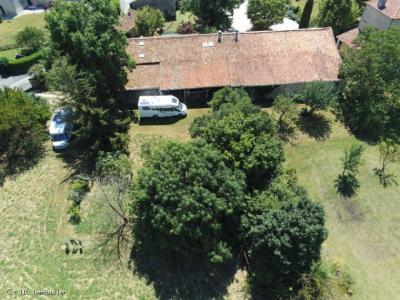 &#8364;304500 - Beautiful Old House With Large Plot And Numerous Outbuildings