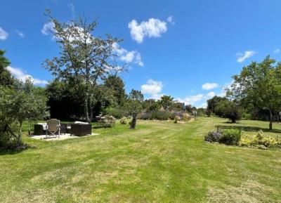 &#8364;249950 - Beautiful Old House With Lovely Garden And Swimming Pool