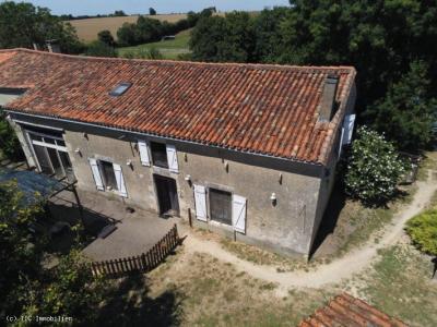 &#8364;304500 - Beautiful Old House With Large Plot And Numerous Outbuildings