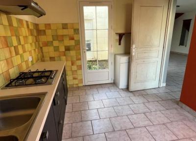 &#8364;112350 - 3 Bedroom House With Garden And Garage Tucked Away- Centre Ruffec