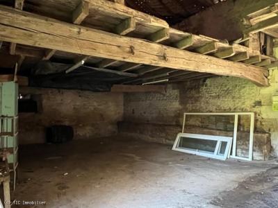 &#8364;24000 - Barn With Orchard Clos In Sauze-vaussais