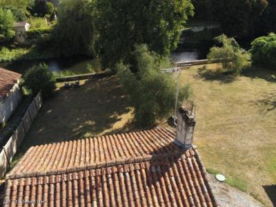 &#8364;265950 - Beautiful Village House On The Edge Of The Charente - Verteuil-sur-charente