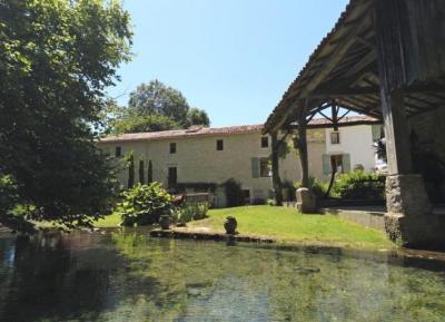 &#8364;576450 - 6 Bedroom Mill On Over 1 Acre Of Landscaped Gardens, Swimming Pool And Barn