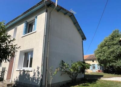 &#8364;149800 - Pretty 3 Bedroom House With Studio, Outbuildings And Garden