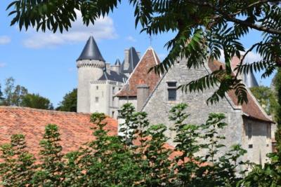 &#8364;157750 - 4 Bedroom Character House In Verteuil-sur-charente. Garden With Chateau Views