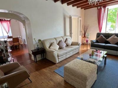 &#8364;102950 - Pretty Old House With Garden And Outbuildings