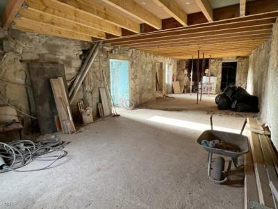 &#8364;60000 - Village House With Garden To Finish Renovating