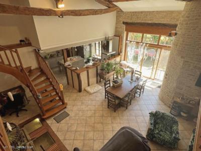 &#8364;304500 - Beautiful Old House With Large Plot And Numerous Outbuildings