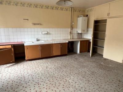 &#8364;60000 - Village House With Large Outbuilding At Rear