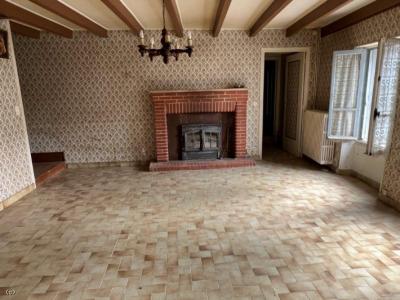 &#8364;60000 - Village House With Large Outbuilding At Rear