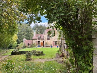Authentique Moulin Du 17e-18e, Sur 3 Hectares, A Vendre Aux Portes D\'alencon