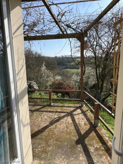 &#8364;123650 - Magnificent Views : 2 Bedroom House With Garden/woodland & River Frontage