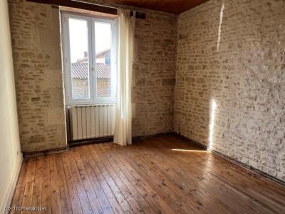 &#8364;117000 - Old 3-bedroom House + 2 Houses To Renovate With Garden And Outbuilding