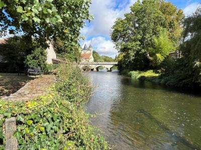 &#8364;265950 - Beautiful Village House On The Edge Of The Charente - Verteuil-sur-charente