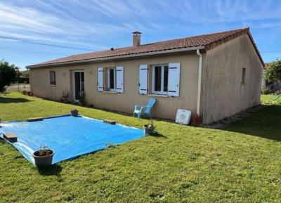 &#8364;149800 - Bungalow 4 Bedrooms Near Ruffec