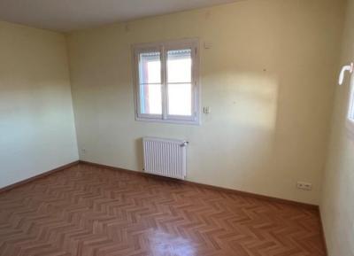 &#8364;112350 - 3 Bedroom House With Garden And Garage Tucked Away- Centre Ruffec