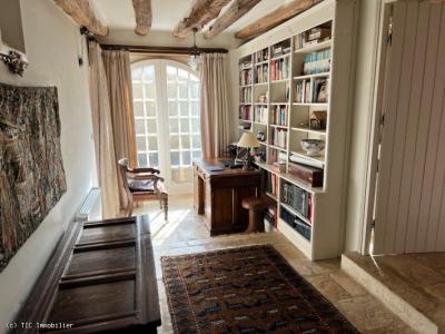 &#8364;315750 - 17th Century Unique \"relais De Poste\" Offering 4 Bedrooms And Heaps Of Character