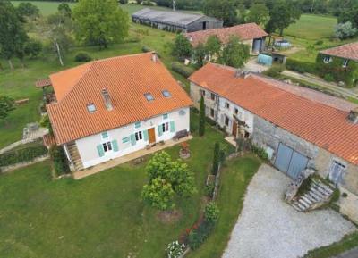 &#8364;357890 - Beautiful Group Of 2 Houses With Large Plot