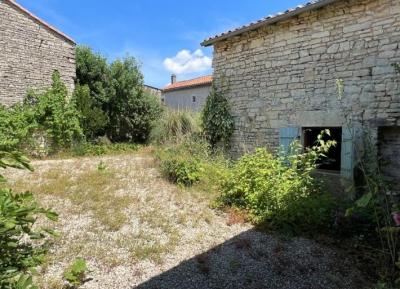 &#8364;123050 - 4 Bedroom House In The Pretty Medieval Village Of Tusson