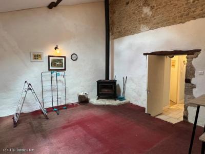 &#8364;129000 - Charming 3 Bedroom Stone House & Gardens In A Quiet Hamlet Close To Champagne Mouton