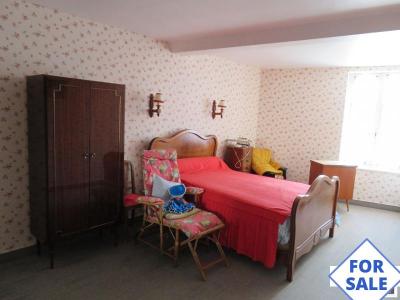 3 Bedrooms - Maison - Pays-de-la-loire - For Rent - A11712