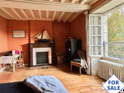 4 Bedrooms - Demeure De Prestige - Pays-de-la-loire - For Rent - A11780