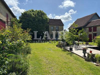 Propriete A Vendre Sur 5.5 Hectares