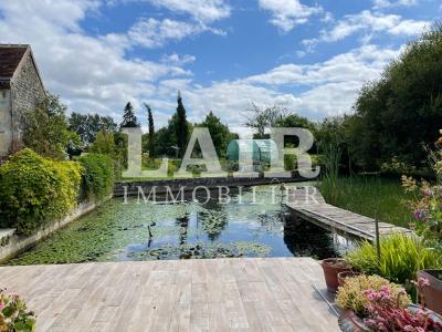 Propriete A Vendre Sur 5.5 Hectares