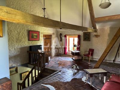 Propriete A Vendre Sur 5.5 Hectares