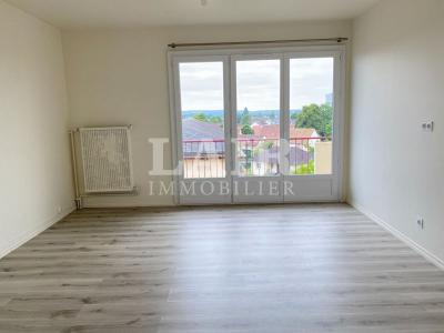 Appartement Renove De 80 M2 A Alencon