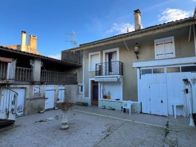 &#8364;96750 - House To Renovate, 4 Bedrooms, Courtyard