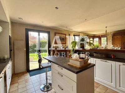 Rare A La Vente - Maison De Bonne Construction, A Alencon, Avec 4,6 Hectares D\'herbages.