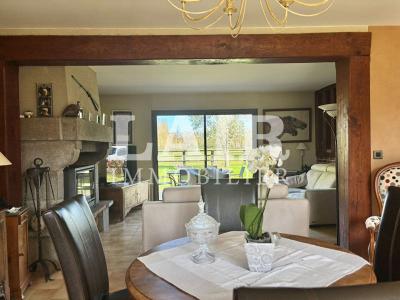 Rare A La Vente - Maison De Bonne Construction, A Alencon, Avec 4,6 Hectares D\'herbages.