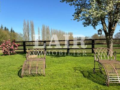 Rare A La Vente - Maison De Bonne Construction, A Alencon, Avec 4,6 Hectares D\'herbages.