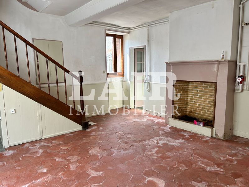 Maison A Renover Dans Le Centre De Bouce Ref T13629