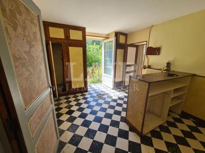 Ensemble Immobilier A 12kms De Sees