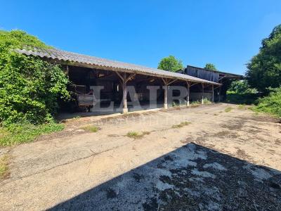 Ensemble Immobilier A 12kms De Sees