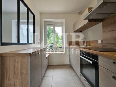 Maison Atypique Entierement Renovee