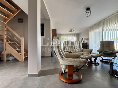Superbe Pavillon Recent A Alencon