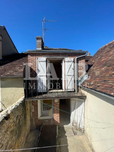 Maison A Renover En Centre-ville De Belleme - B14030