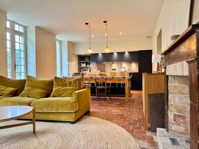 Jolie Maison En Pierre, Sur 1hectare, A Vendre A Conde-sur-sarthe
