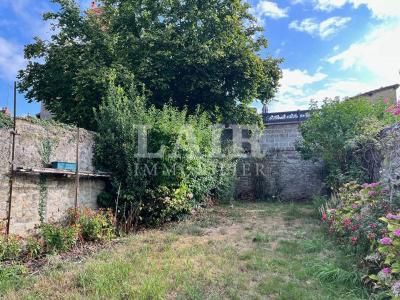 4 Bedrooms - Maison - Basse-normandie - For Sale - 14082