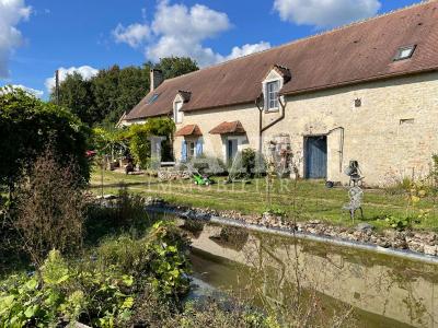 Longere Percheronne A Vendre.