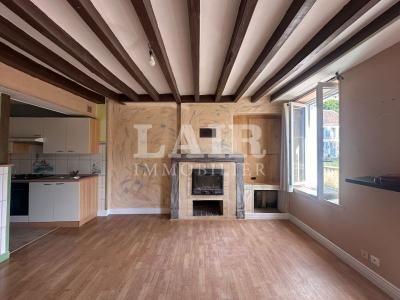 Maison De Bourg Au Calme A Vendre B13768
