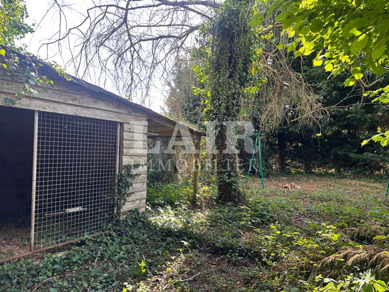 Maison De Bourg Au Calme A Vendre B13768