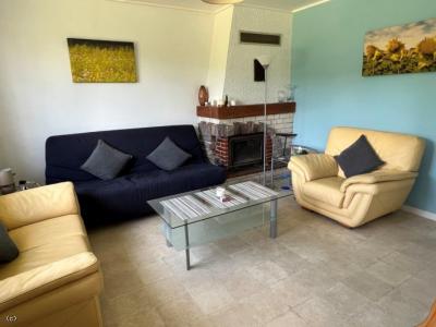 &#8364;159575 - Delightful Riverside Property Offering 3 Bedrooms And Just 2kms From All Commerce