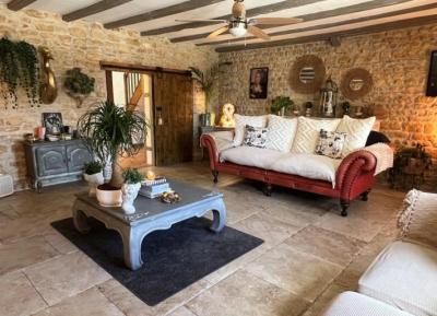 &#8364;234000 - Beautiful Old Detached Stone Property With Barn And Mature Gardens