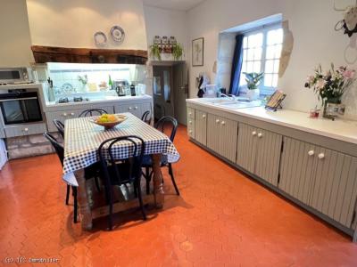 &#8364;315750 - 17th Century Unique \"relais De Poste\" Offering 4 Bedrooms And Heaps Of Character