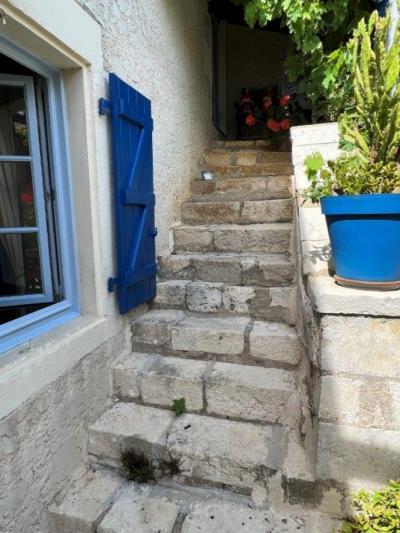 &#8364;228700 - Beautiful Charentaise House With A Pleasant Private Courtyard