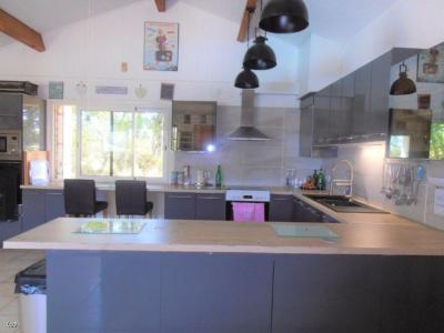 &#8364;350000 - Superb Detached Property With Pool And Gite